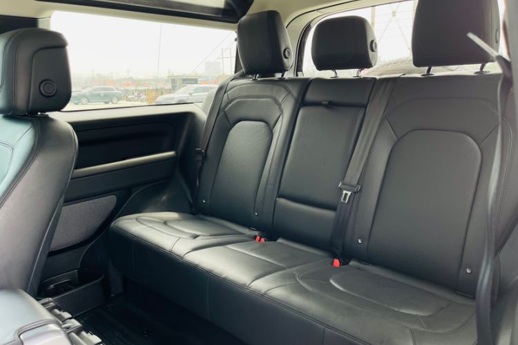 Used Land Rover Defender 2023 Facelift 90 3.0T P400 XS Interior 7