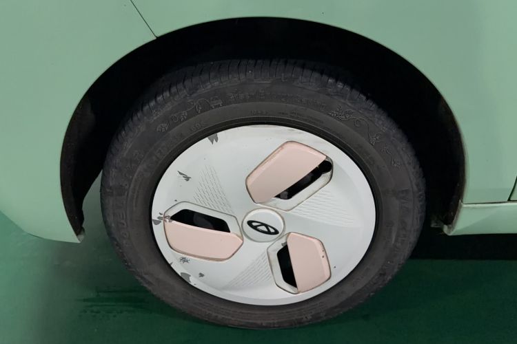 Used Chery QQ Ice Cream 2022 170km Sundae Phosphate Lithium-Ion Exterior 2