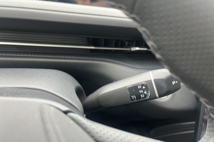 Used CHANGAN Eado PHEV 2025 Smart New Blue Whale 145KM High-Energy Edition Gear Lever