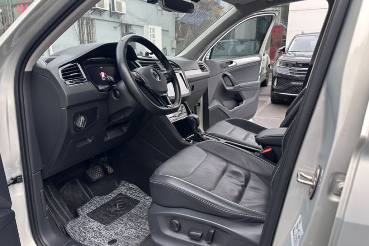 Used Volkswagen Tiguan L New Energy 2021 430 PHEV Plug-in Hybrid Flagship Edition Left Front Seat