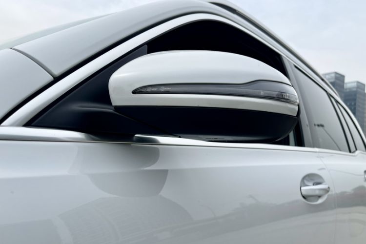 Used Mercedes-Benz GLB 2020 Facelift GLB 200 Fashion Edition Exterior 6