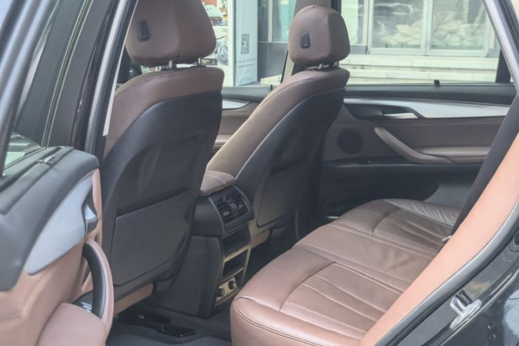 Used BMW X5 2015 xDrive35i U.S. specification

