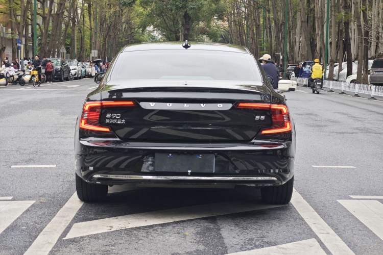 Used Volvo S90 2022 B5 Zhiyi Luxury Edition