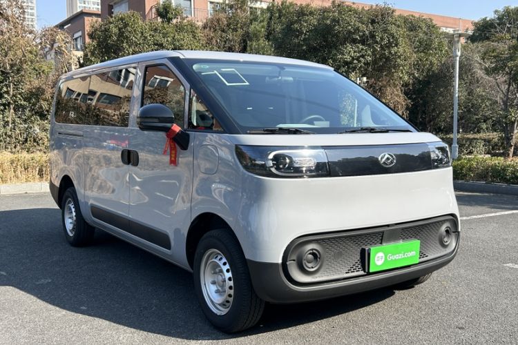 Used SAIC MAXUS Dana V1 2025 V1+ Short Wheelbase Low-Roof Multi-Function Version (42 kWh)