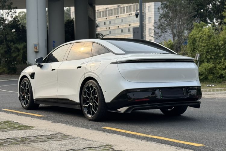 Used Zeekr 007 2025 Four-Wheel Drive Intelligent Driving Version 75 kWh Exterior 9