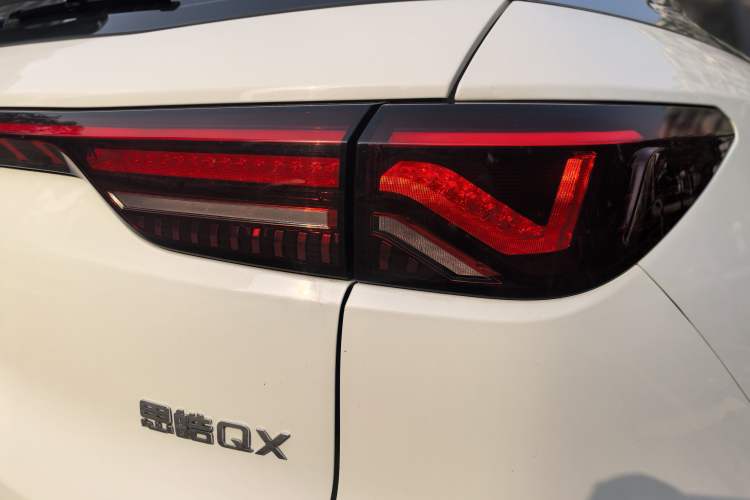 Used SOL QX 2022 300T DCT Moon Exploration Edition