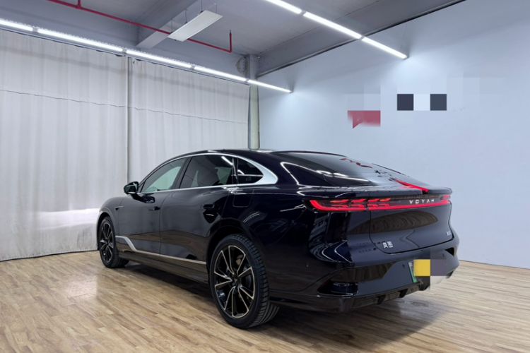 Used VOYAH PASSION 2024 PHEV Four-Wheel Drive Ultra-Long Range Flagship Model
