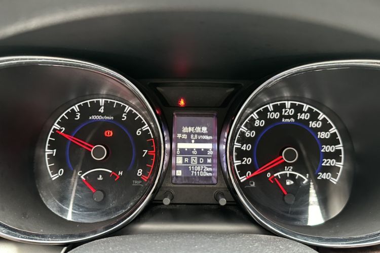 Used Venucia T70X 2016 2.0L CVT SmartFun Sport Edition
