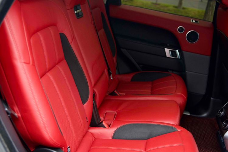 Used Land Rover Range Rover Sport 2021 3.0 L6 YAO Black Edition