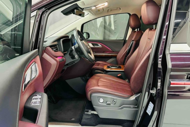 Used Hongqi HQ9 2023 2.0T Smart Connect Flagship Edition Interior 2