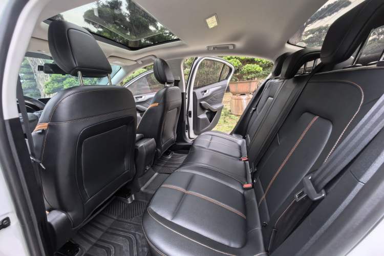 Used Ford Focus 2022 Sedan EcoBoost 180 Automatic Performance Edition