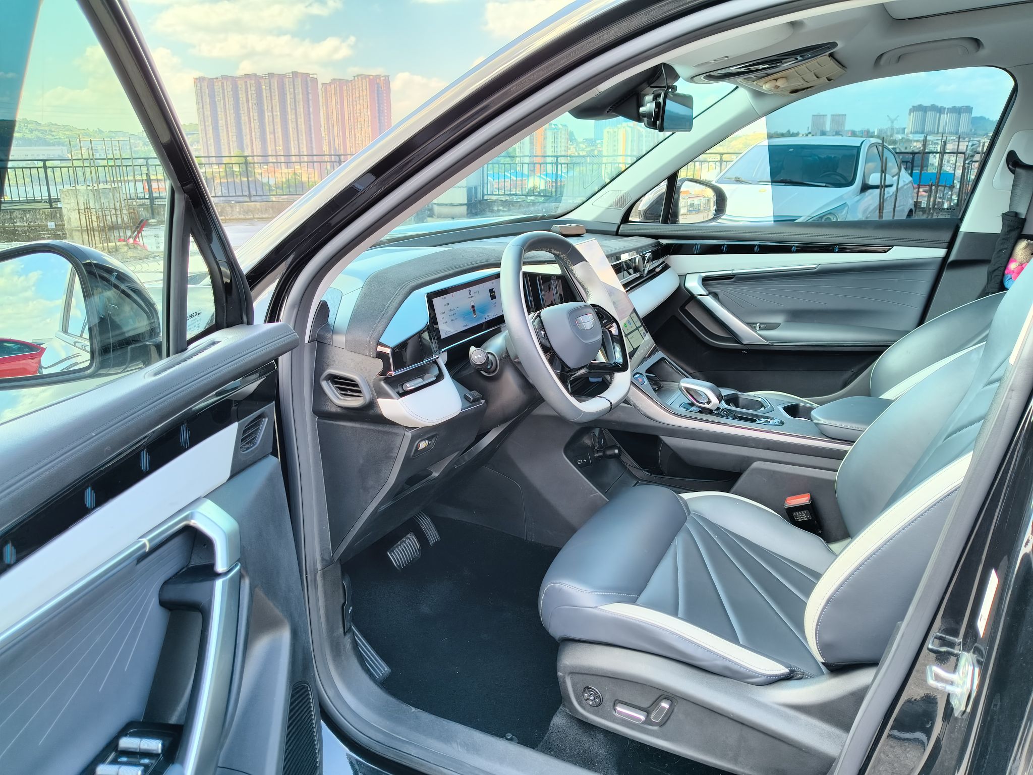 Geely Auto FX11 2023 1.5TD DCT Glory Edition — снимка 19