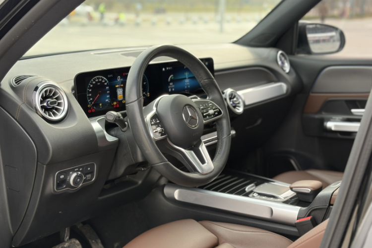 Used Mercedes-Benz GLB 2022 GLB 220 Dynamic Edition Interior 8