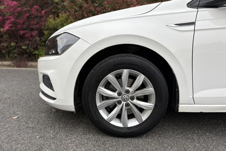 Used Volkswagen Polo 2019 Plus 1.5L Automatic Colorful Technology Edition Exterior 5