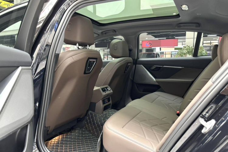 Used BMW i5 2025 eDrive 35L M Sport Package