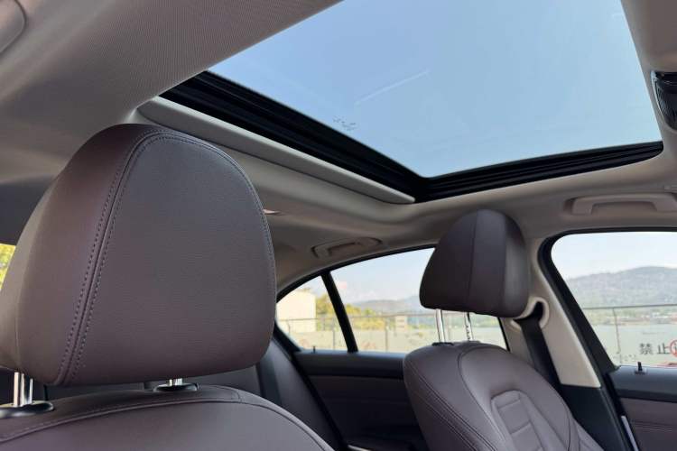 Used BMW 3 Series 2020 Facelifted 325i M Sport Package Headliner