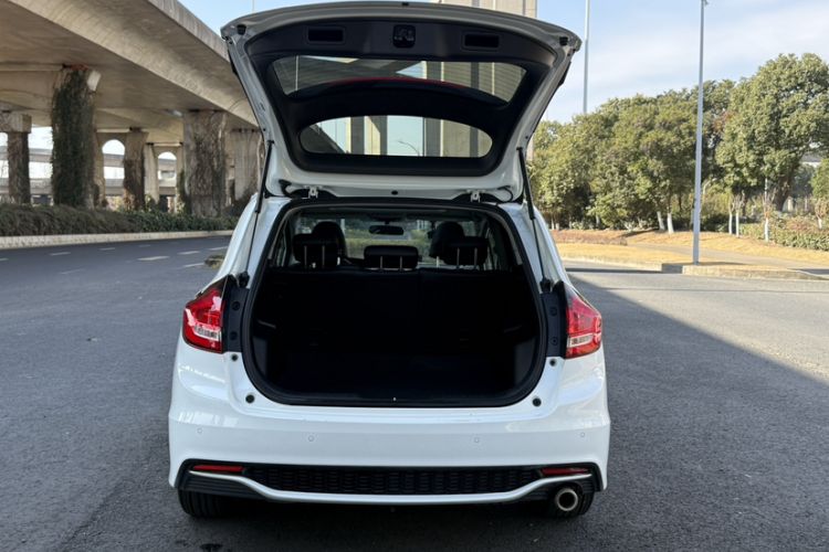 Used Honda Jade 2020 1.8L automatic Comfort version Trunk