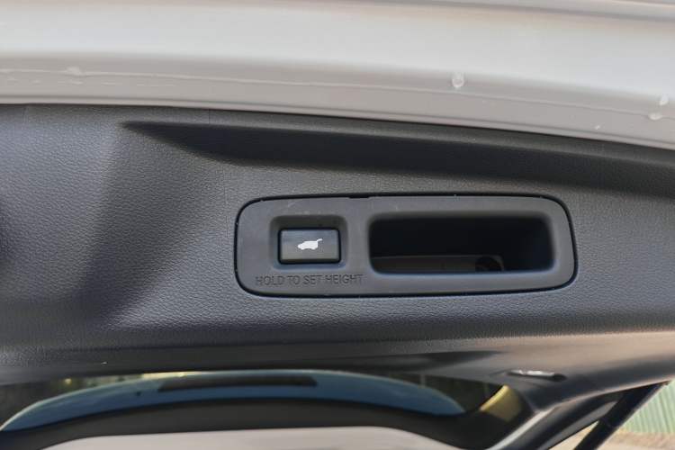 Used Honda Elysion 2024 2.0L eHEV Ultimate Edition