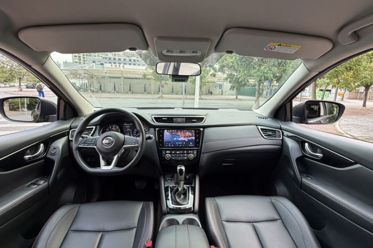 Used Nissan Qashqai 2022 2.0L CVT XV Smart Enjoyment Version Interior 2