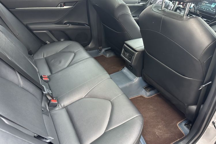 Used Toyota Camry 2021 2.5G Luxury Edition Interior 7