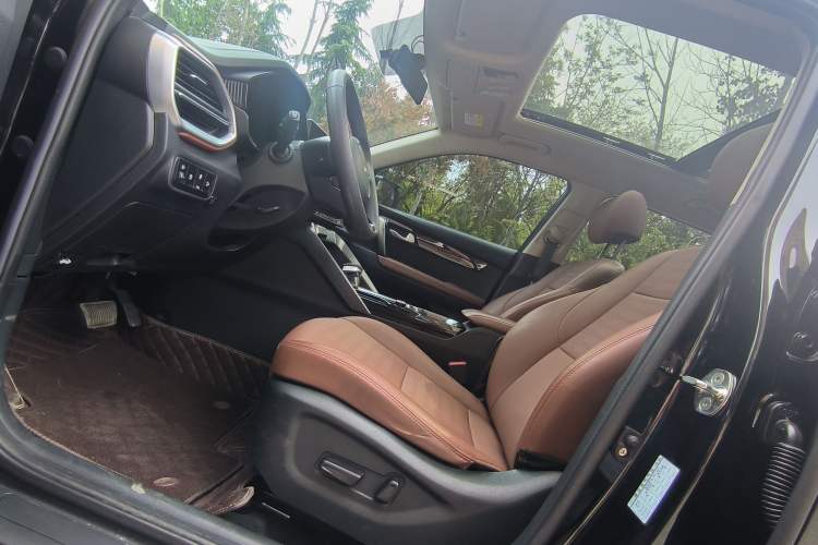 Used Kia Sportage R 2021 Ace 2.0L Splendid Edition Interior 2