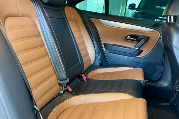 Used Volkswagen FAW-Volkswagen CC 2013 1.8TSI Luxury Model
