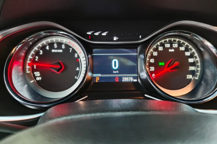 Used Chevrolet Orlando 2019 Redline 530T Automatic Enjoyment Version (5+2 Seating) China VI