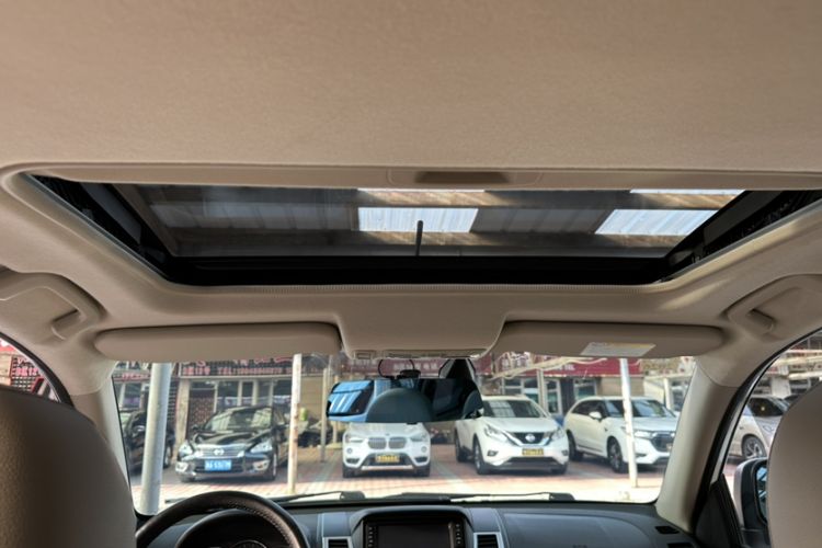 Used Mitsubishi Pajero Sport 2013 3.0L Automatic 4x4 Flagship Edition
