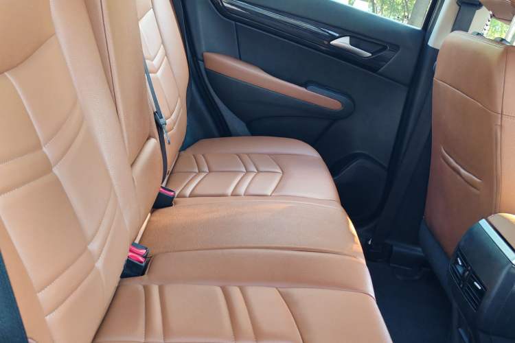 Used Dongfeng Fengdu MX5 2016 2.0L Automatic Flagship Edition
