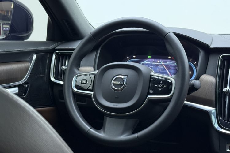 Used Volvo S90 2023 B5 Zhiyuan Luxury Edition