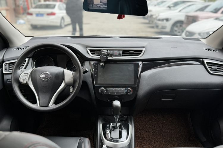 Used Nissan Qashqai 2016 2.0L CVT Elite Edition