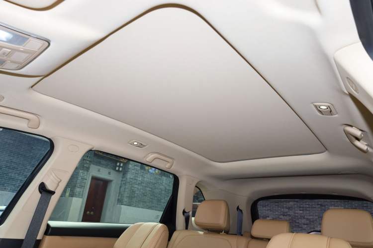 Used Landian E5 PLUS 2025 165 km Long-Range Version 7 Seats