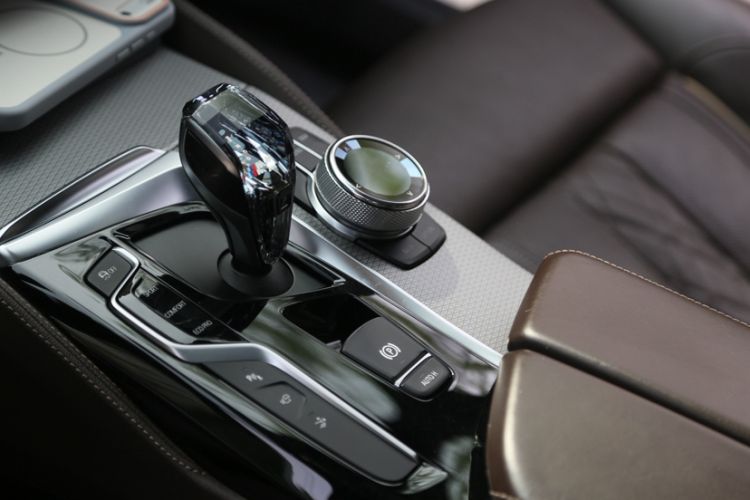 Used BMW 6 Series GT 2018 640i xDrive M Sport Package Gear Lever