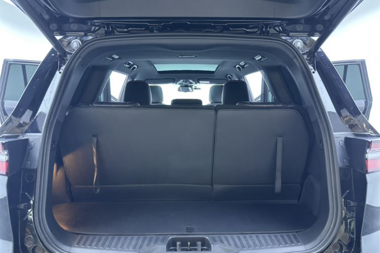 Used Ford Equator 2023 EcoBoost 225 Obsidian Orange Edition Prestige 7-Seater (2/3/2)
