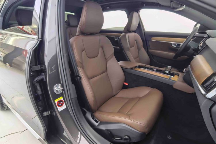 Used Volvo S90 2024 B5 Zhiyi Luxury Edition