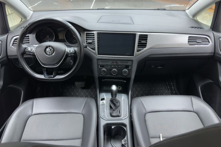 Used Volkswagen Golf Sportsvan 2018 230TSI Automatic Trend Edition
