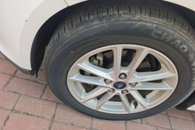 Used Ford Focus 2017 Sedan 1.6L Manual Fashion Edition Smart Drive Version