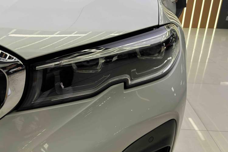 Used BMW 3 Series 2020 Restyled 325Li M Sport Package Exterior 7