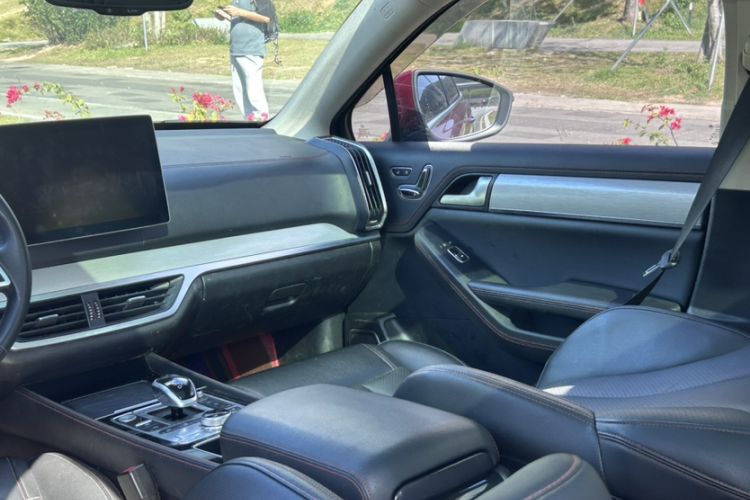 Used BYD Tang New Energy 2018 DM 2.0T All-Wheel Drive Smart Connectivity Luxury Model 7 Seats China V Emission Standard