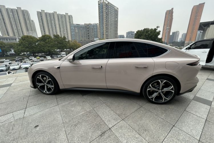 Used Nio ET5 2022 75 kWh