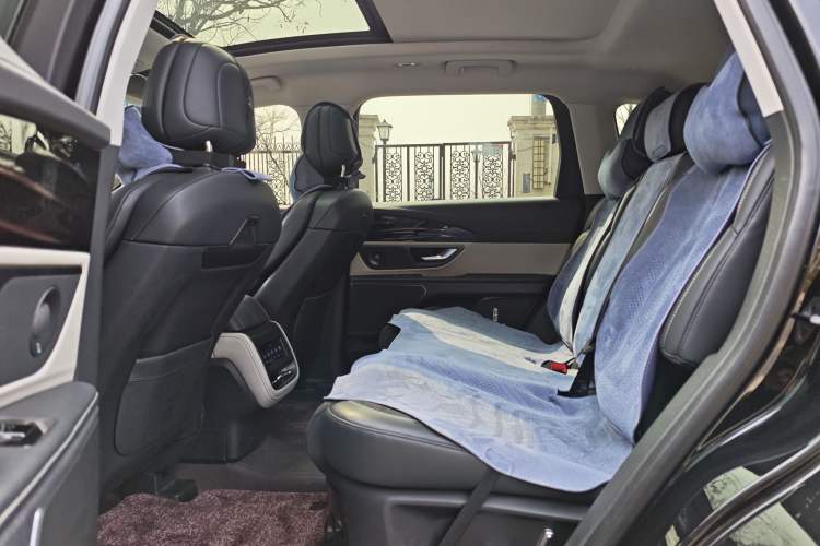 Used Lincoln Nautilus 2023 2.0T All-Wheel-Drive Zunrui Hybrid Version
