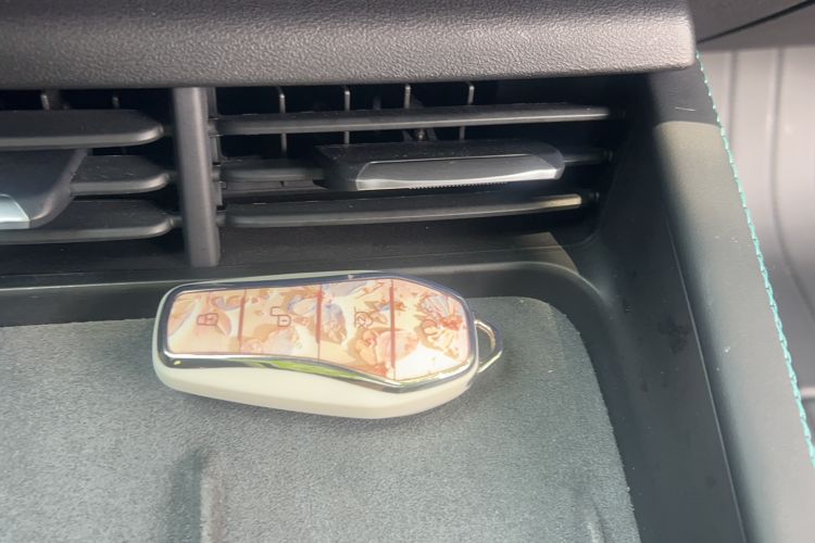 Used BYD Seal 06 New Energy 2025 DM-i Smart Drive 120KM Deluxe Model Interior 1