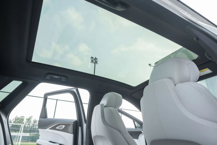 Used Cadillac LYRIQ 2022 Rear-Drive Long-Range Luxury Edition