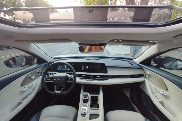 Used Chery Arrizo 8 2022 1.6T DCT Elite Interior 2