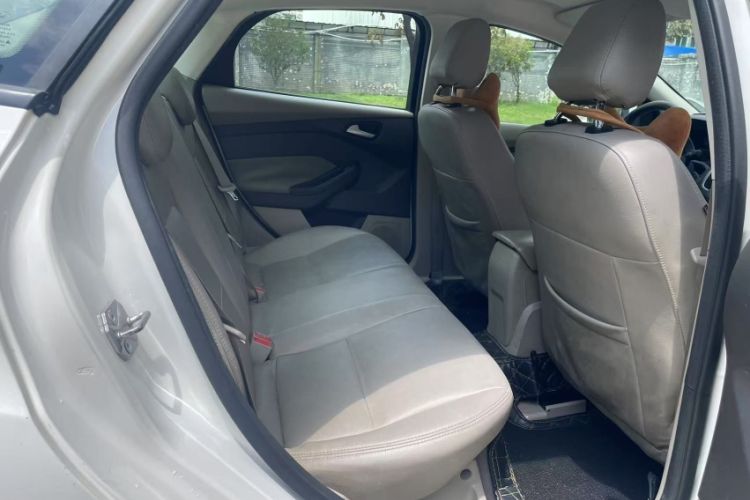 Used Ford Focus 2012 Sedan 1.6L Automatic Comfort Model
