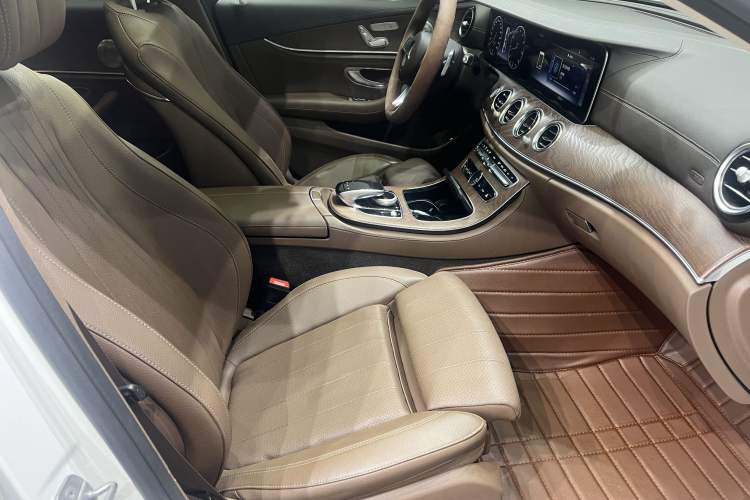 Used Mercedes-Benz E-Class 2018 Facelift E 200 L
