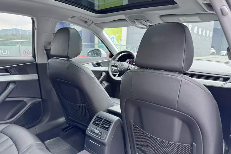 Used Audi A4L 2019 40 TFSI Fashion Version China V