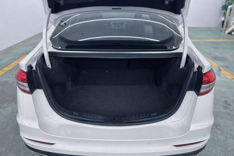 Used Ford Mondeo 2020 EcoBoost 180 Stylish Model Interior 6