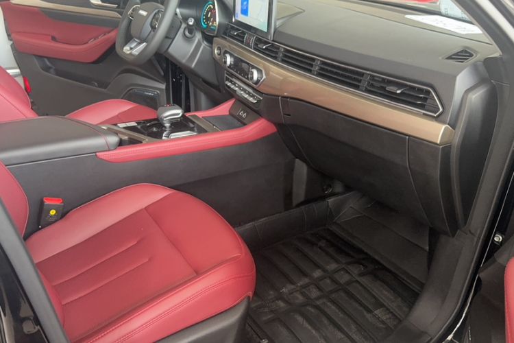 Used JETOUR X70 2024 1.5T DCT Glory PRO 5-Seater
