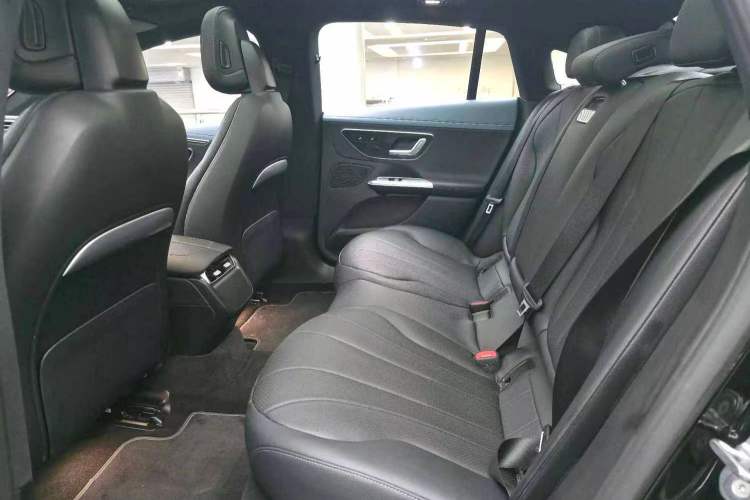 Used Mercedes-Benz EQE 2022 350 First Edition Special Version Interior 2